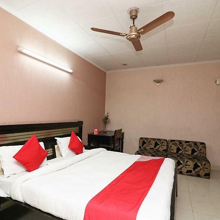 Oyo 24672 Bharat Guest House Delhi (National Capital Territory of India) Exterior foto