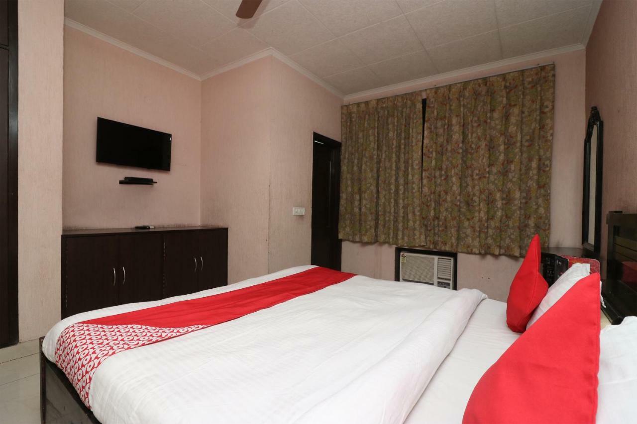 Oyo 24672 Bharat Guest House Delhi (National Capital Territory of India) Exterior foto