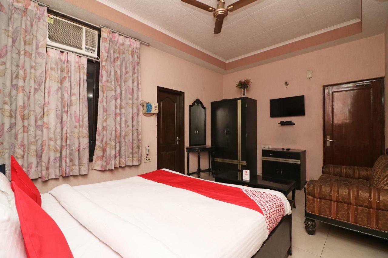 Oyo 24672 Bharat Guest House Delhi (National Capital Territory of India) Exterior foto